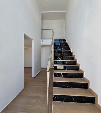 4 quarto Casa em Banda para venda em L'Ametlla de Mar com piscina garagem - 670 000 € (Ref: 10044834)
