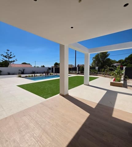 4 quarto Casa em Banda para venda em L'Ametlla de Mar com piscina garagem - 670 000 € (Ref: 10044834)