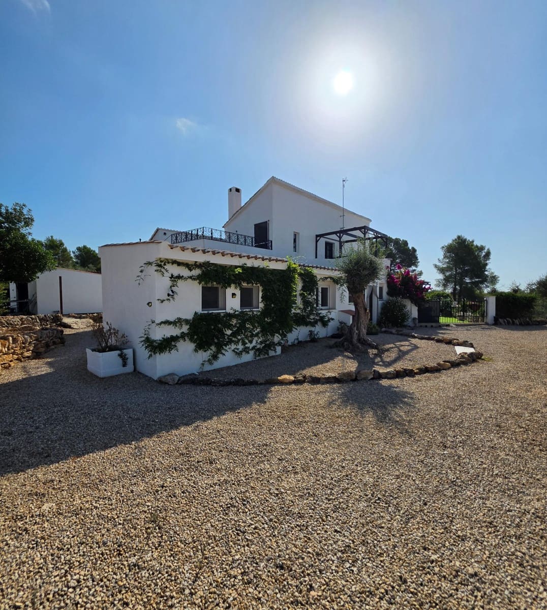 4 sovrum Finca/Hus på landet till salu i El Perello med pool - 395 000 € (Ref: 10059160)
