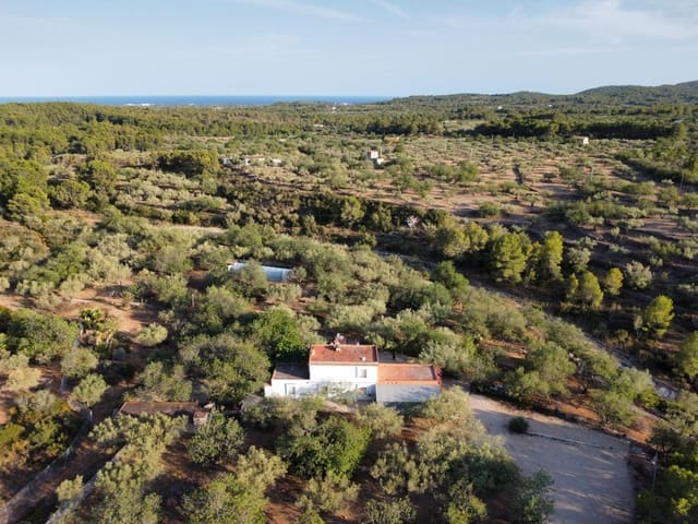 3 soverom Finca/Herregård til salgs i El Perelló med svømmebasseng garasje - € 295 000 (Ref: 10094697)