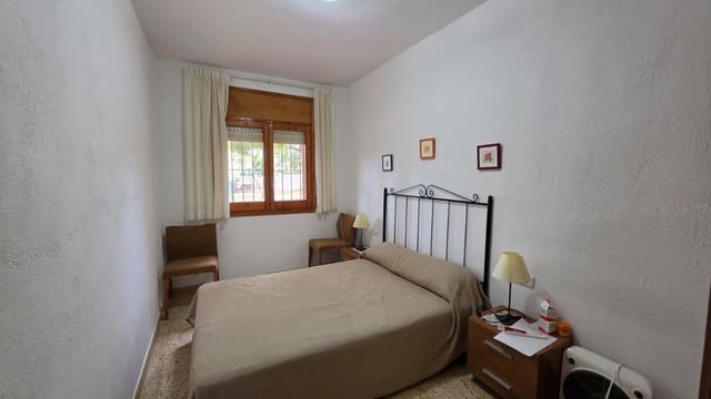 Chalet de 3 habitaciones en L'Ametlla de Mar en venta con piscina garaje - 290.000 € (Ref: 10147149)