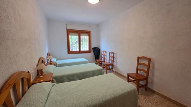 Chalet de 3 habitaciones en L'Ametlla de Mar en venta con piscina garaje - 290.000 € (Ref: 10147149)