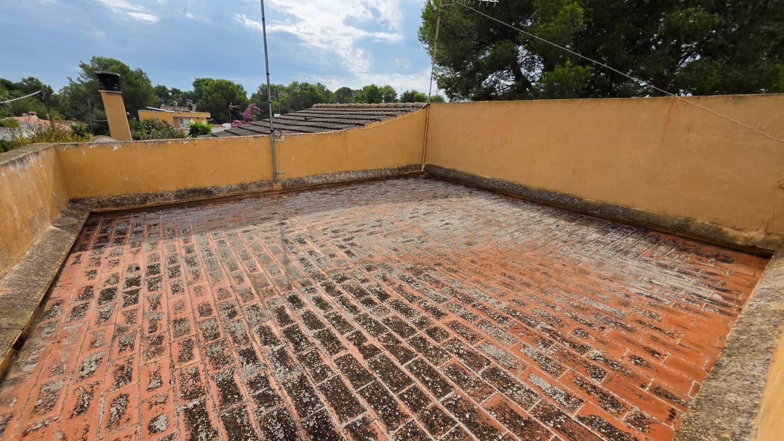 Chalet de 3 habitaciones en L'Ametlla de Mar en venta con piscina garaje - 290.000 € (Ref: 10147149)