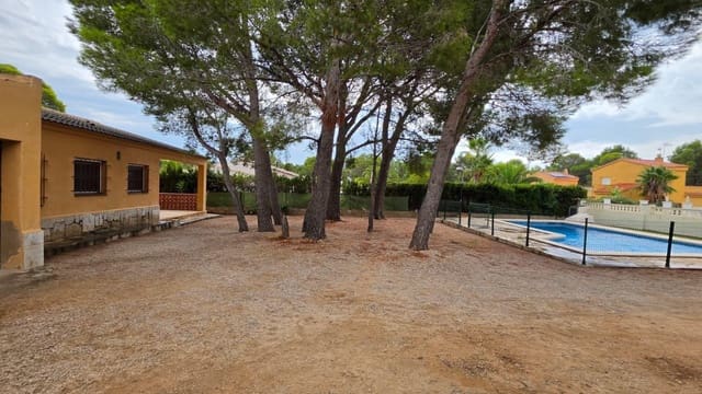 Chalet de 3 habitaciones en L'Ametlla de Mar en venta con piscina garaje - 290.000 € (Ref: 10147149)