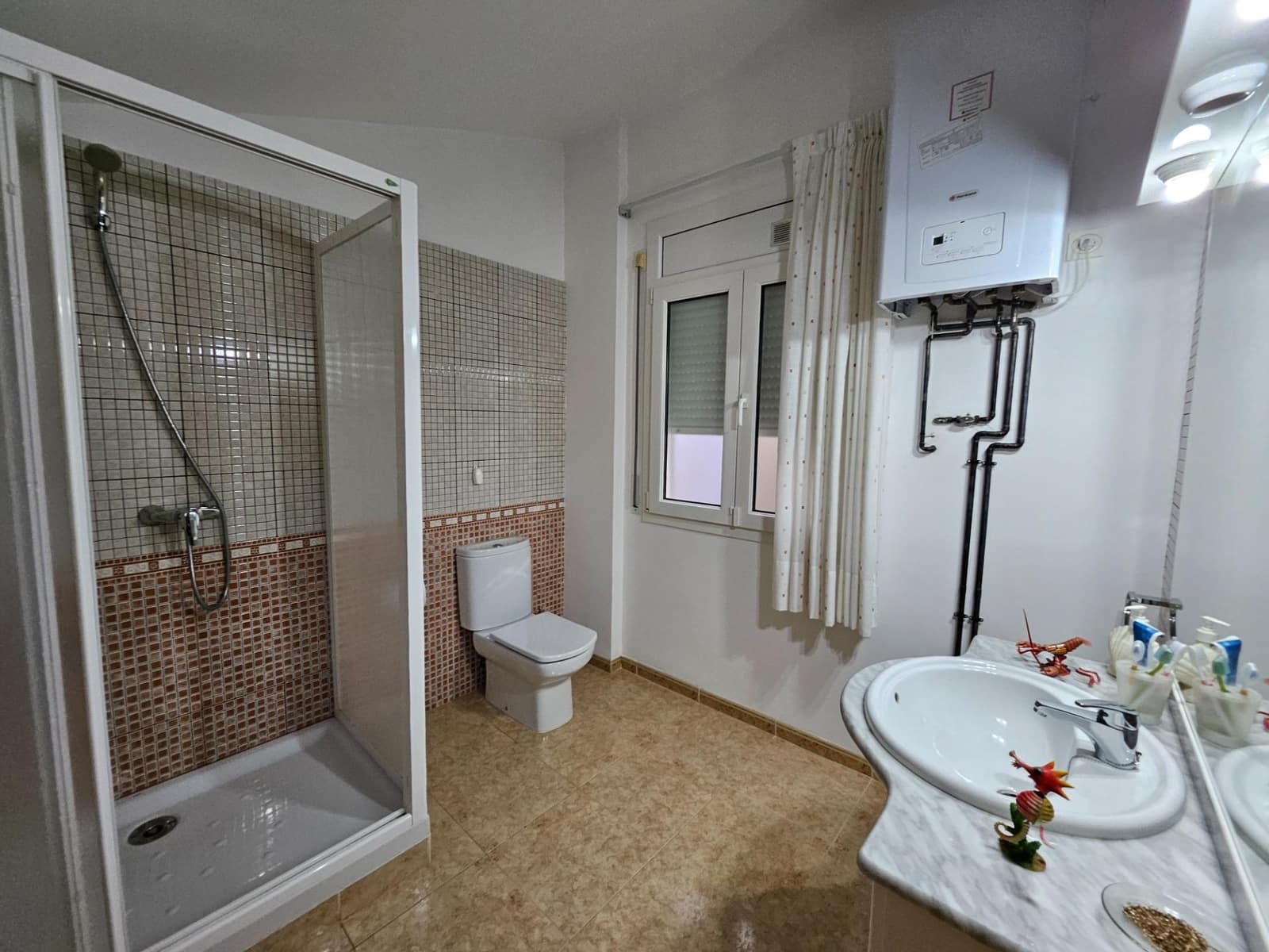 4 bedroom Flat for sale in L'Ampolla with garage - € 260,000 (Ref: 10159735)