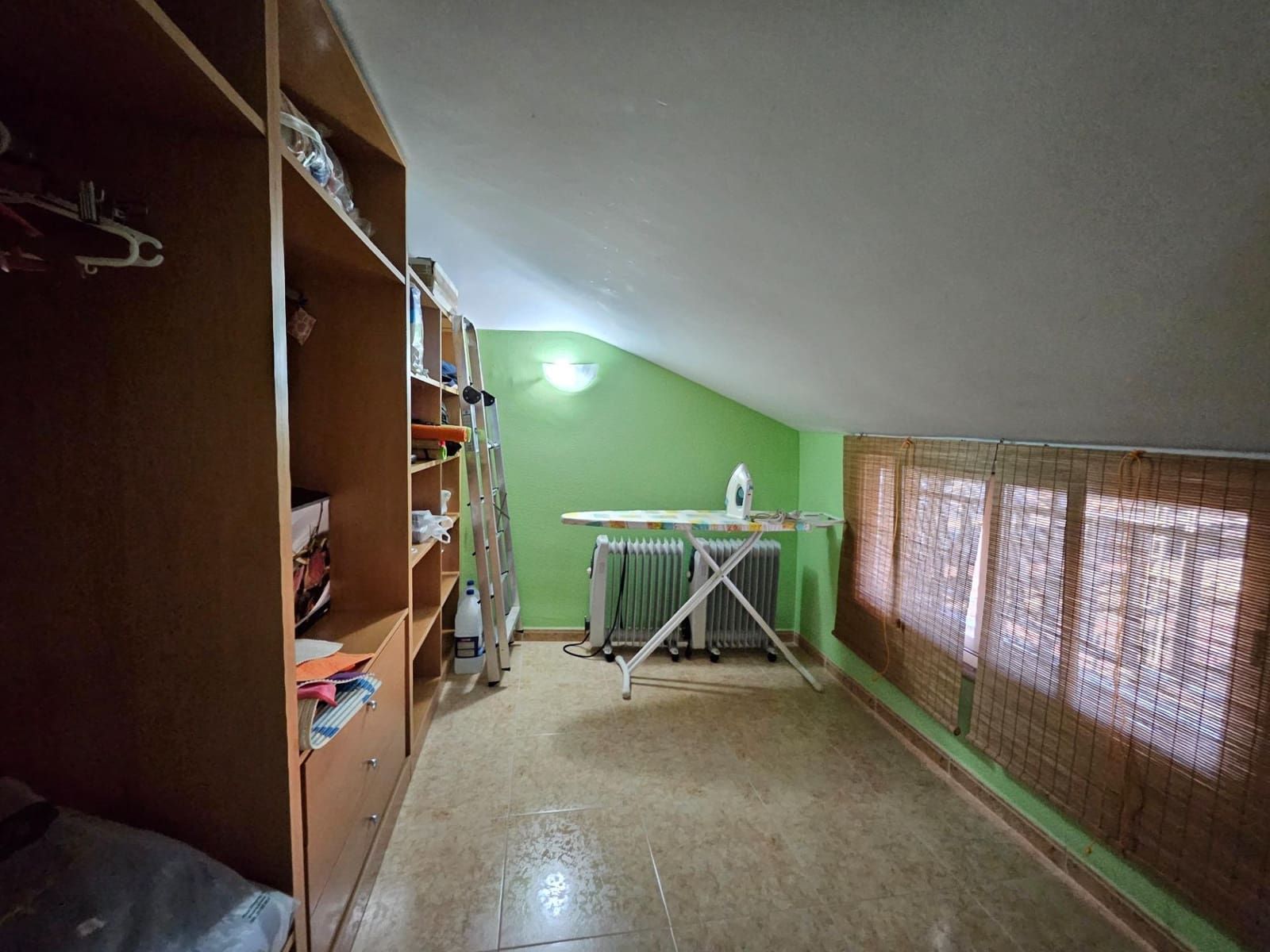 4 bedroom Flat for sale in L'Ampolla with garage - € 260,000 (Ref: 10159735)