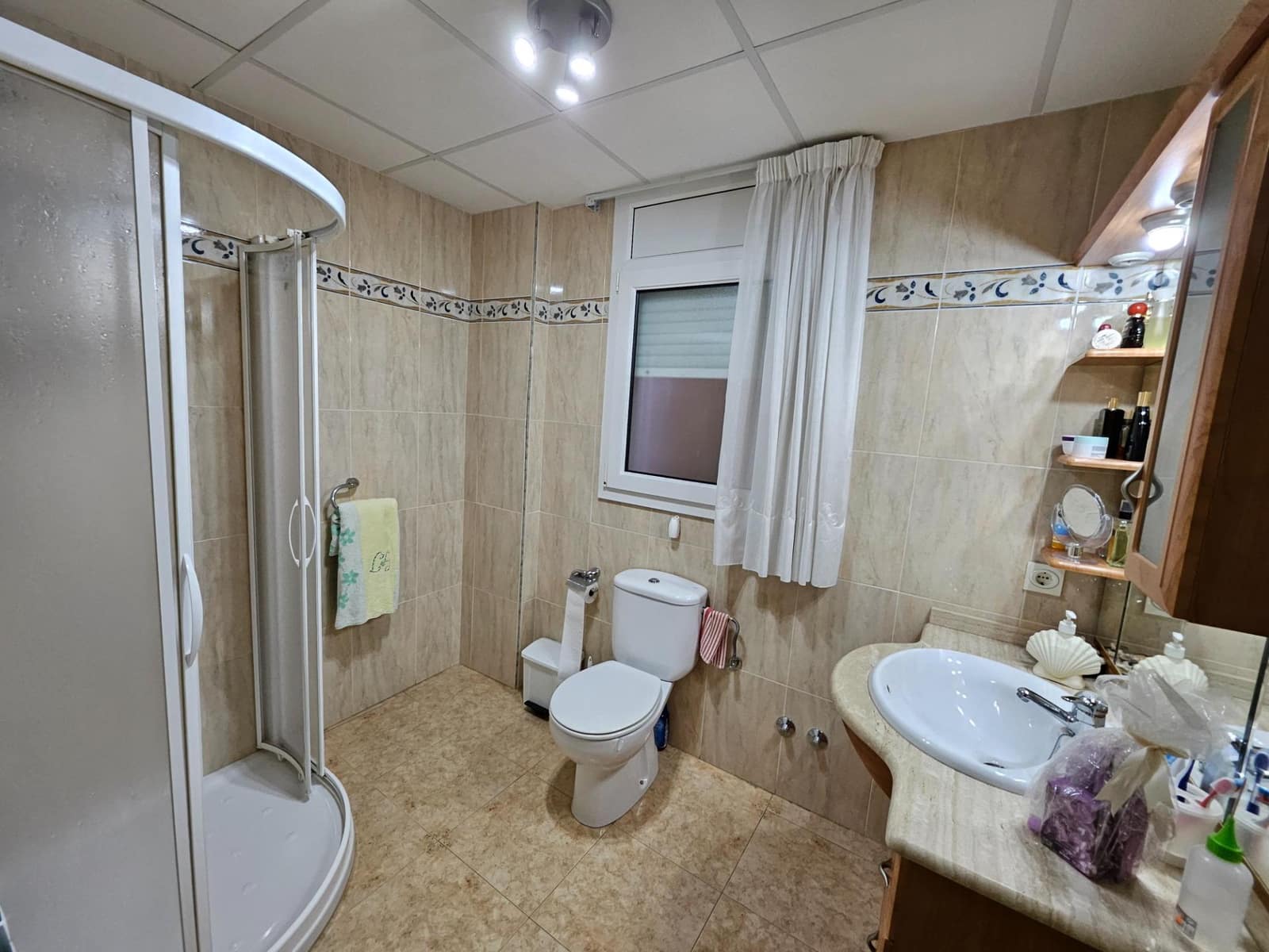 4 bedroom Flat for sale in L'Ampolla with garage - € 260,000 (Ref: 10159735)