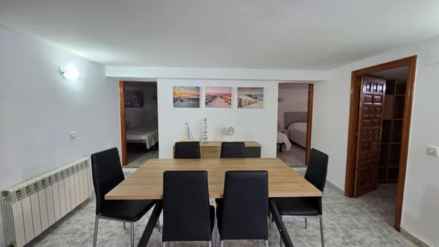 Chalet de 8 habitaciones en Miami Playa / Miami Platja, Mont-roig del Camp en venta con piscina garaje - 580.000 € (Ref: 10165069)