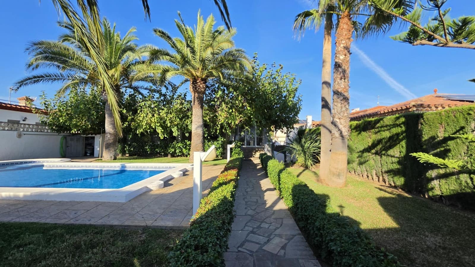 8 Zimmer Villa zu verkaufen in Miami Playa / Miami Platja mit Pool Garage - 580.000 € (Ref: 10165069)