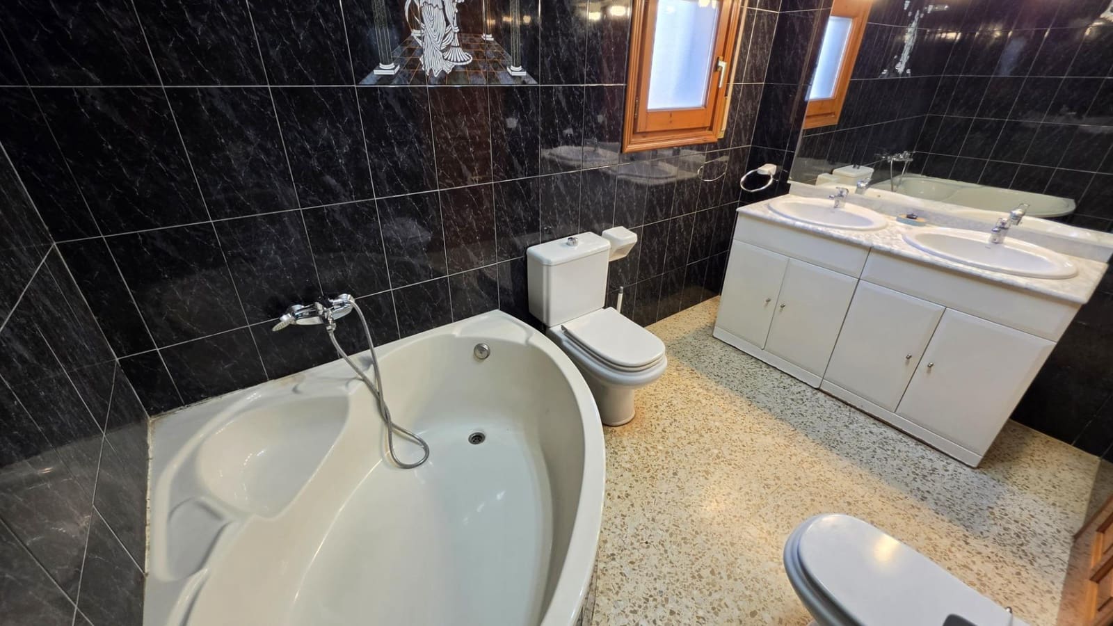 8 Zimmer Villa zu verkaufen in Miami Playa / Miami Platja mit Pool Garage - 580.000 € (Ref: 10165069)