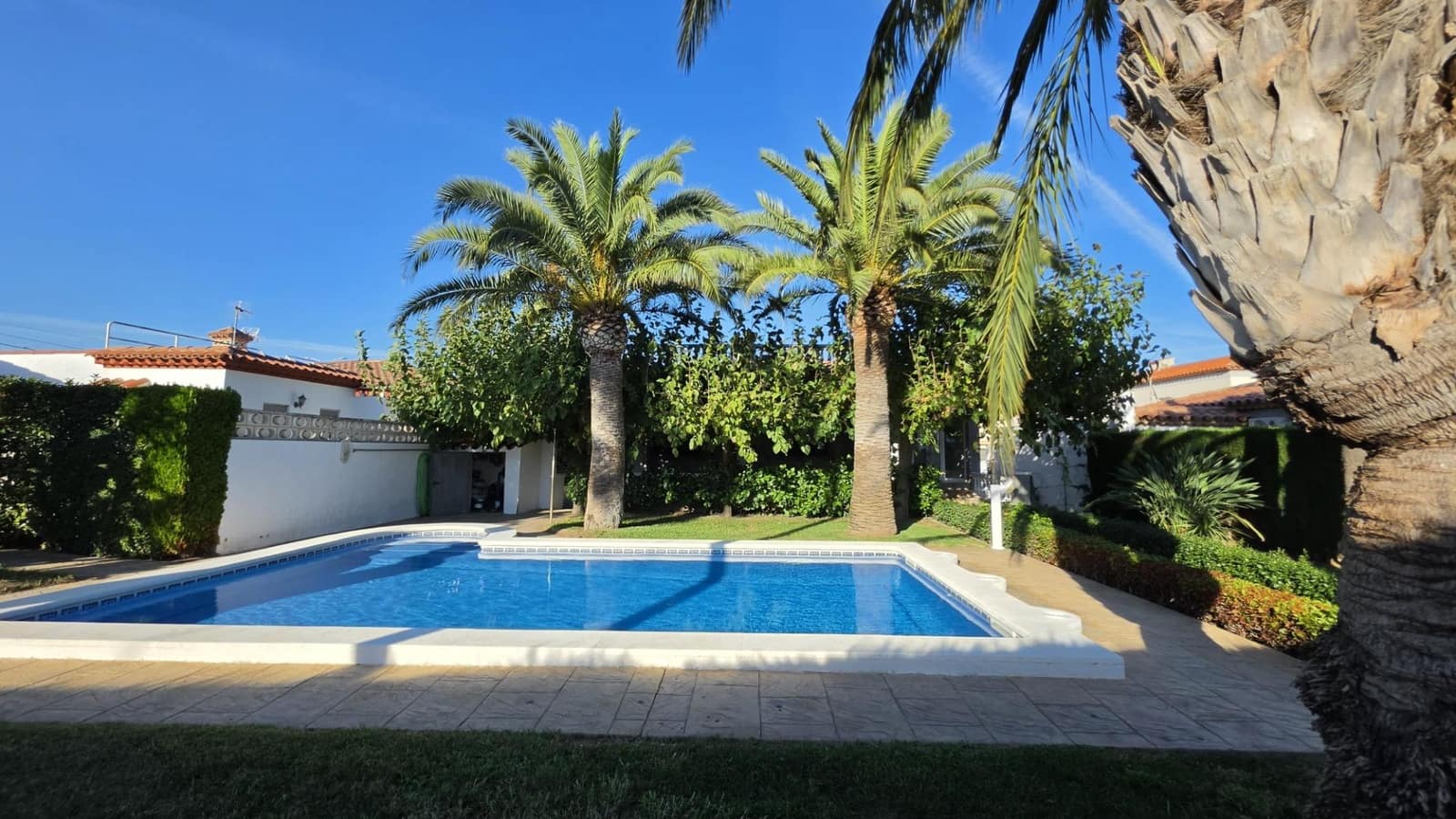 8 Zimmer Villa zu verkaufen in Miami Playa / Miami Platja mit Pool Garage - 580.000 € (Ref: 10165069)