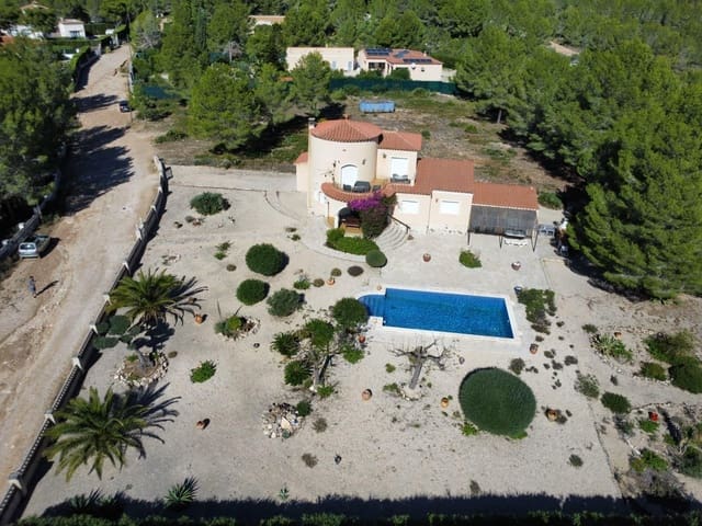 4 soveværelse Villa til salg i L'Ametlla de Mar med swimmingpool garage - € 475.000 (Ref: 10171709)