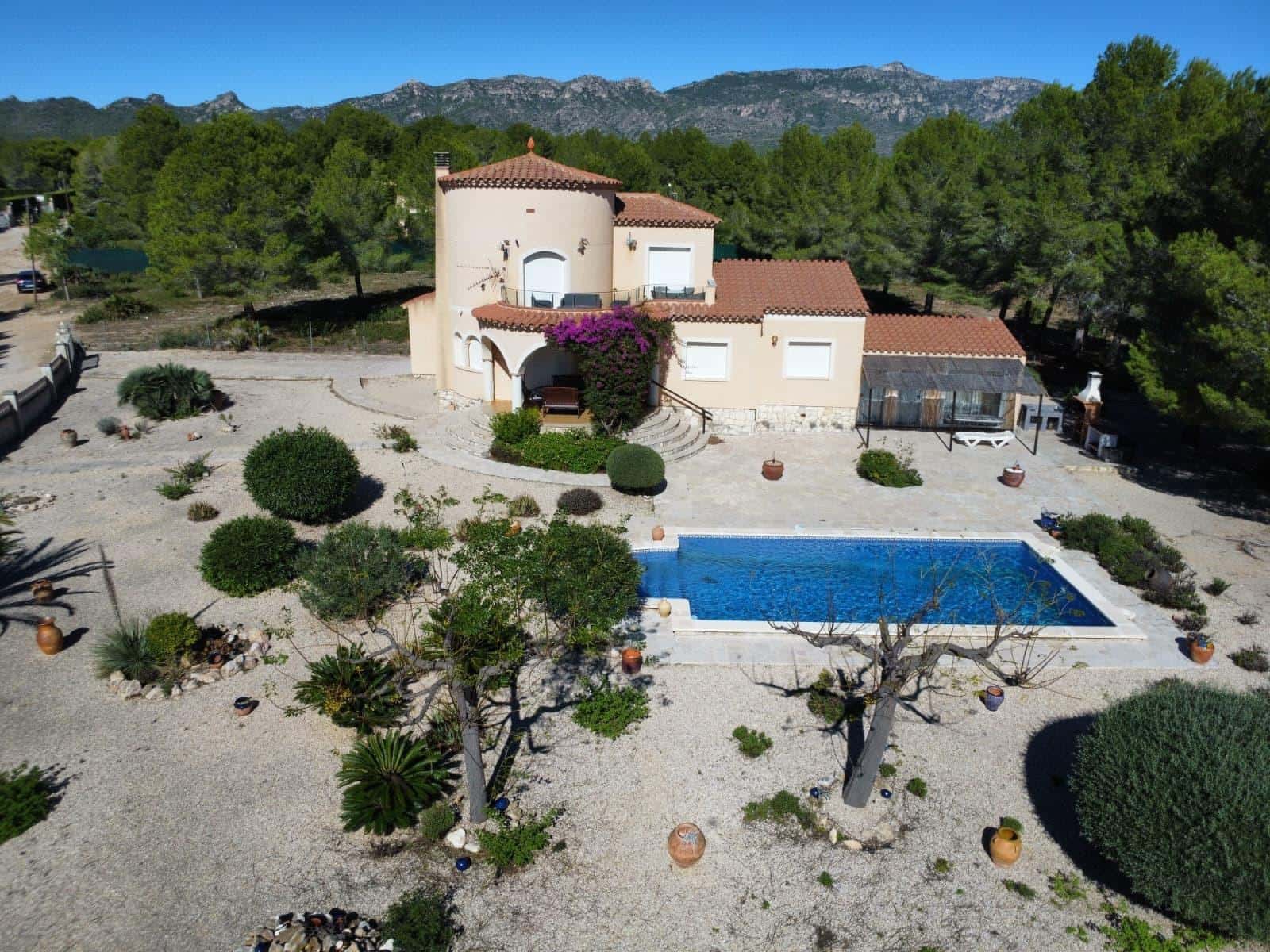 4 soveværelse Villa til salg i L'Ametlla de Mar med swimmingpool garage - € 475.000 (Ref: 10171709)