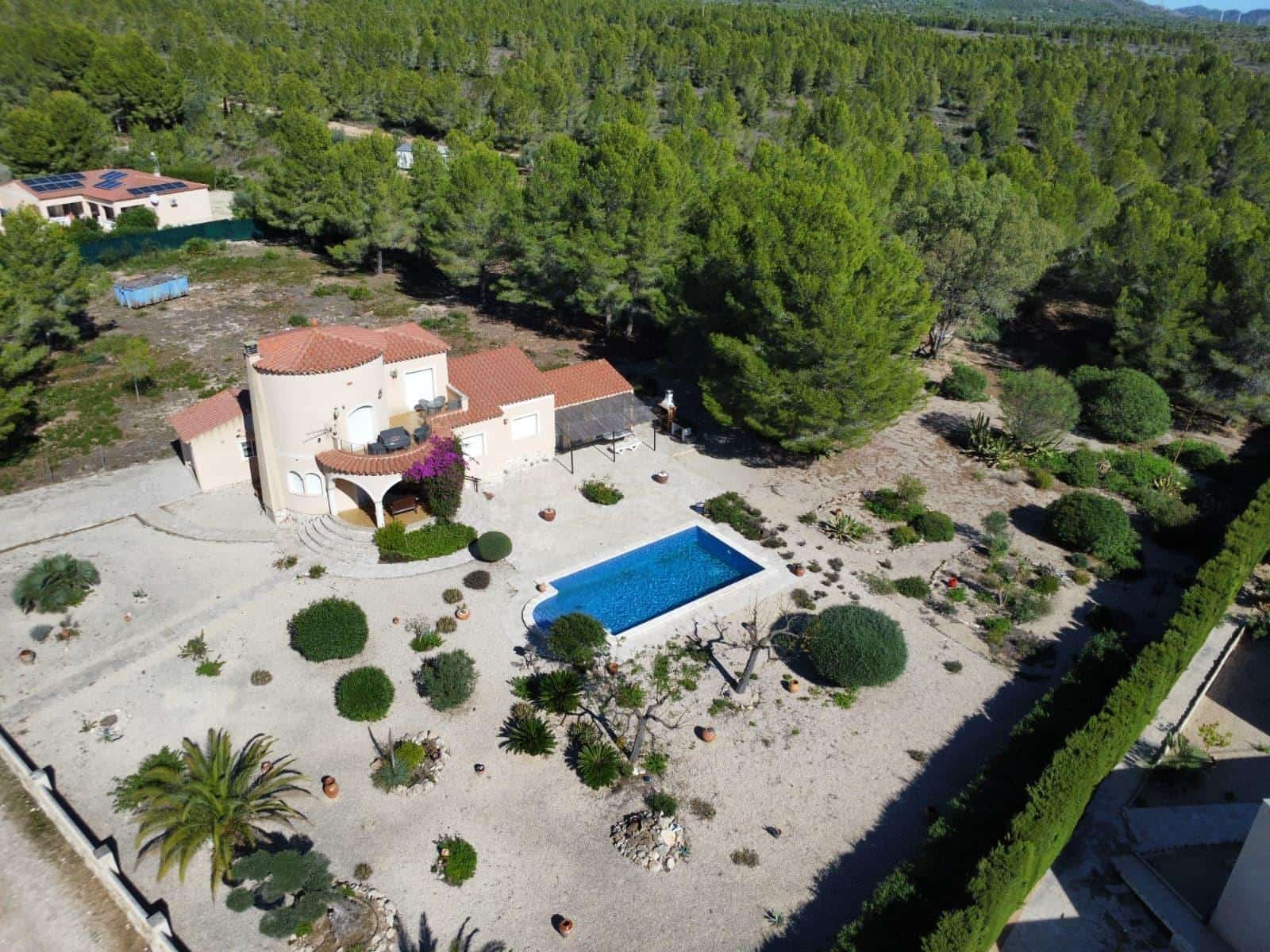 4 soveværelse Villa til salg i L'Ametlla de Mar med swimmingpool garage - € 475.000 (Ref: 10171709)