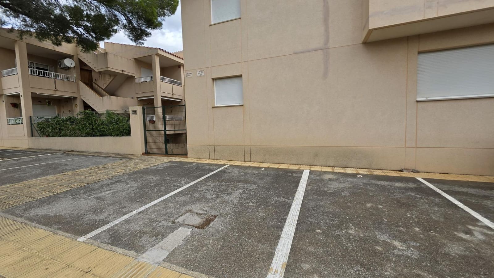 3 soverom Leilighet til salgs i Calafat med svømmebasseng garasje - € 225 000 (Ref: 10180639)