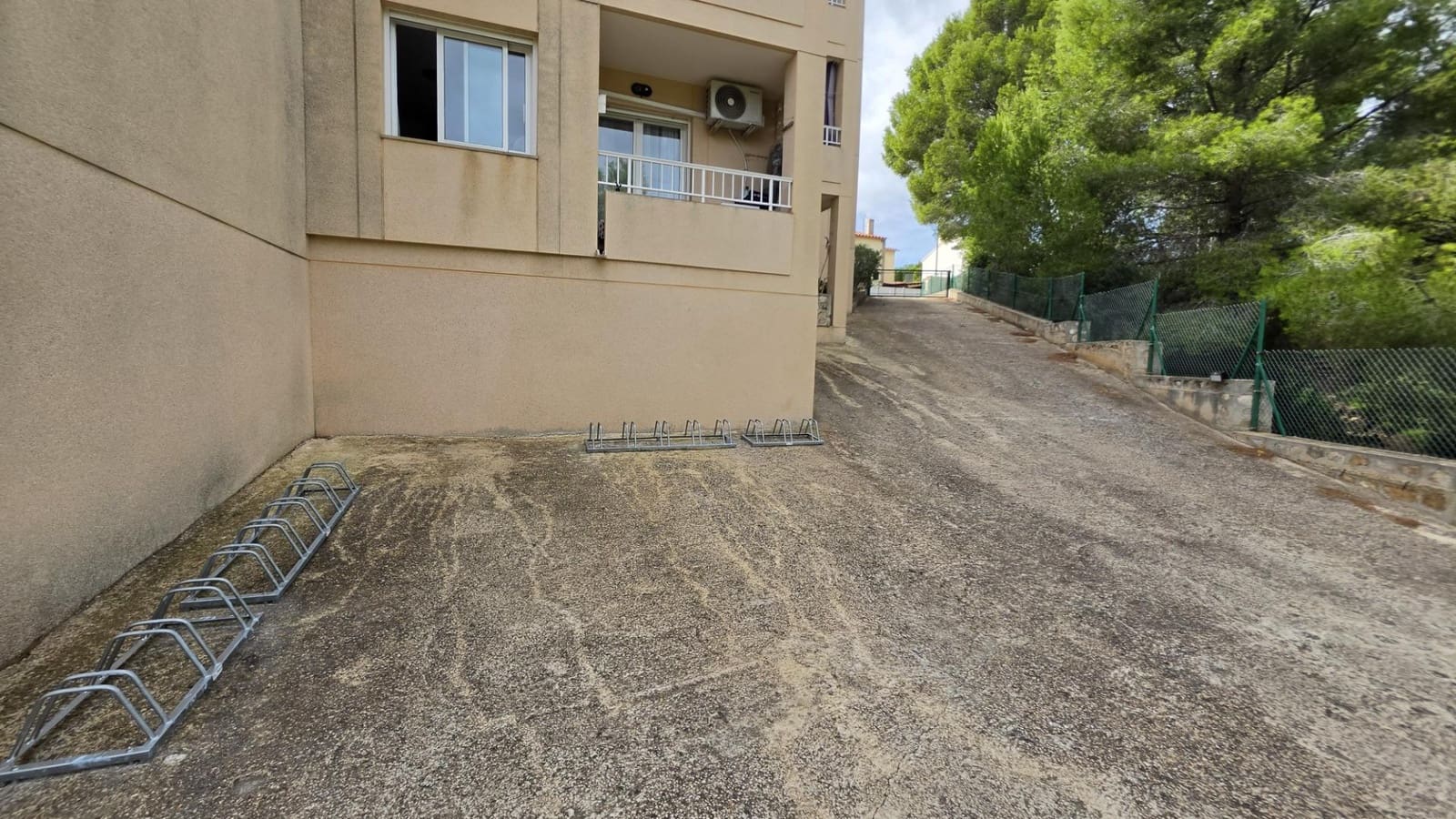 3 soverom Leilighet til salgs i Calafat med svømmebasseng garasje - € 225 000 (Ref: 10180639)