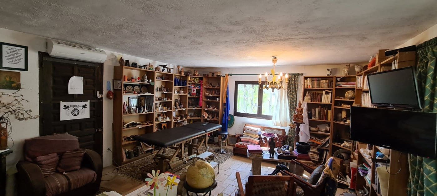 11 soveværelse Finca/Landehus til salg i Tivissa med swimmingpool - € 2.500.000 (Ref: 6586479)