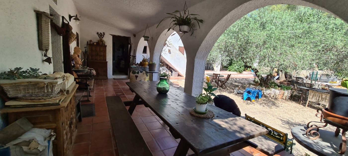 11 soveværelse Finca/Landehus til salg i Tivissa med swimmingpool - € 2.500.000 (Ref: 6586479)