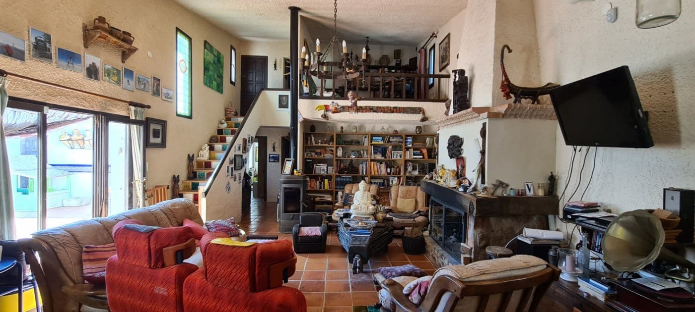 11 soveværelse Finca/Landehus til salg i Tivissa med swimmingpool - € 2.500.000 (Ref: 6586479)