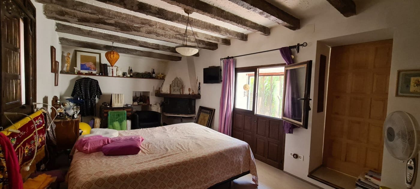 11 soveværelse Finca/Landehus til salg i Tivissa med swimmingpool - € 2.500.000 (Ref: 6586479)