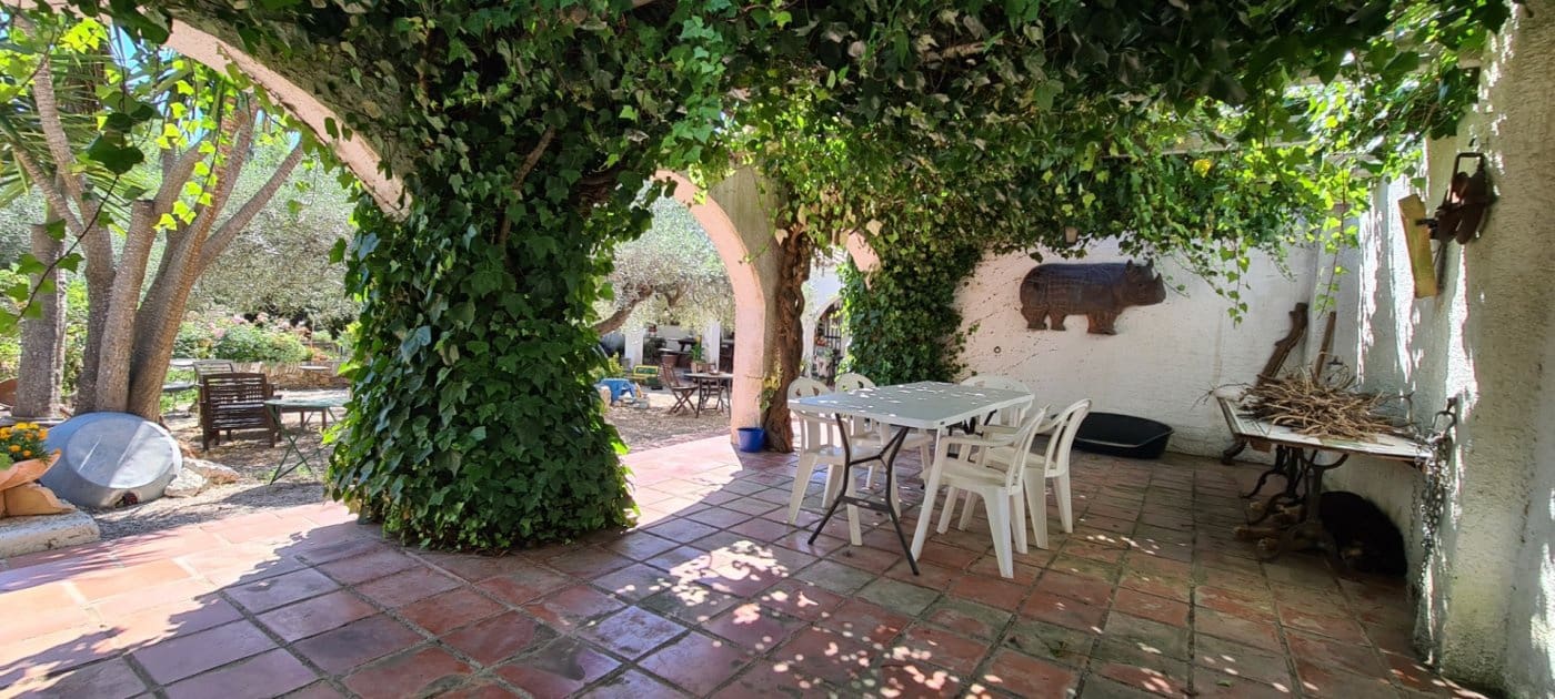 11 soveværelse Finca/Landehus til salg i Tivissa med swimmingpool - € 2.500.000 (Ref: 6586479)