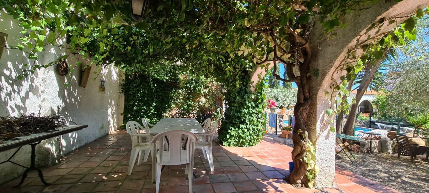 11 soveværelse Finca/Landehus til salg i Tivissa med swimmingpool - € 2.500.000 (Ref: 6586479)