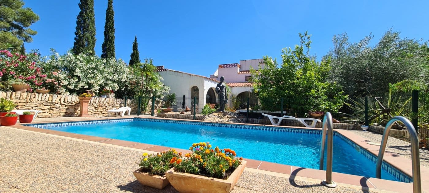 11 soveværelse Finca/Landehus til salg i Tivissa med swimmingpool - € 2.500.000 (Ref: 6586479)