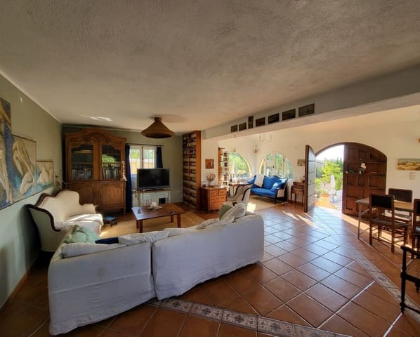 8 slaapkamer Finca/Landhuis te koop in L'Ametlla de Mar met zwembad - € 559.000 (Ref: 7005087)