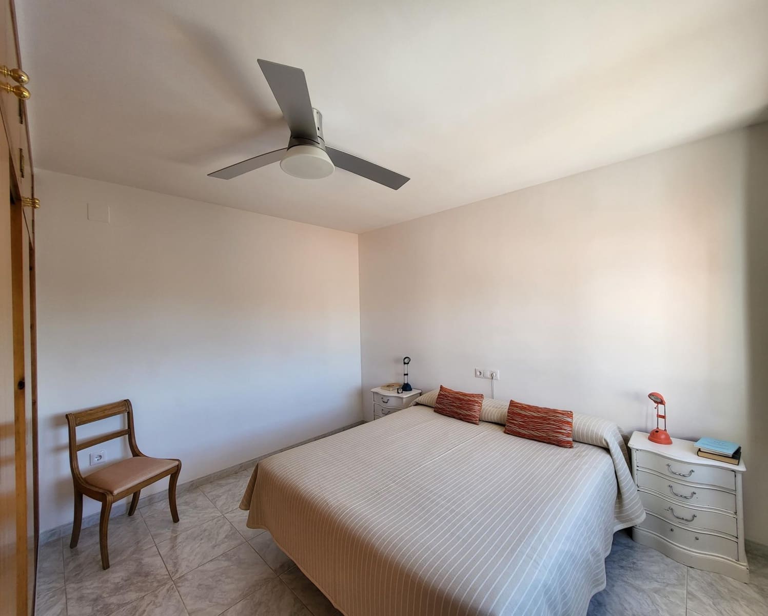 5 soverom Villa til salgs i Calafat med svømmebasseng garasje - € 350 000 (Ref: 7497195)