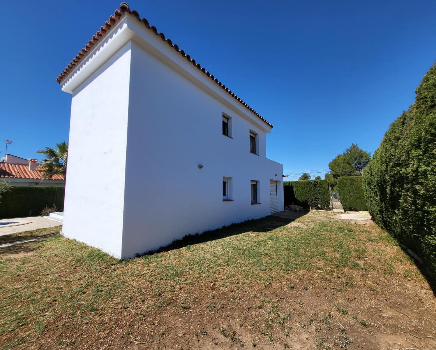5 soverom Villa til salgs i Calafat med svømmebasseng garasje - € 350 000 (Ref: 7497195)