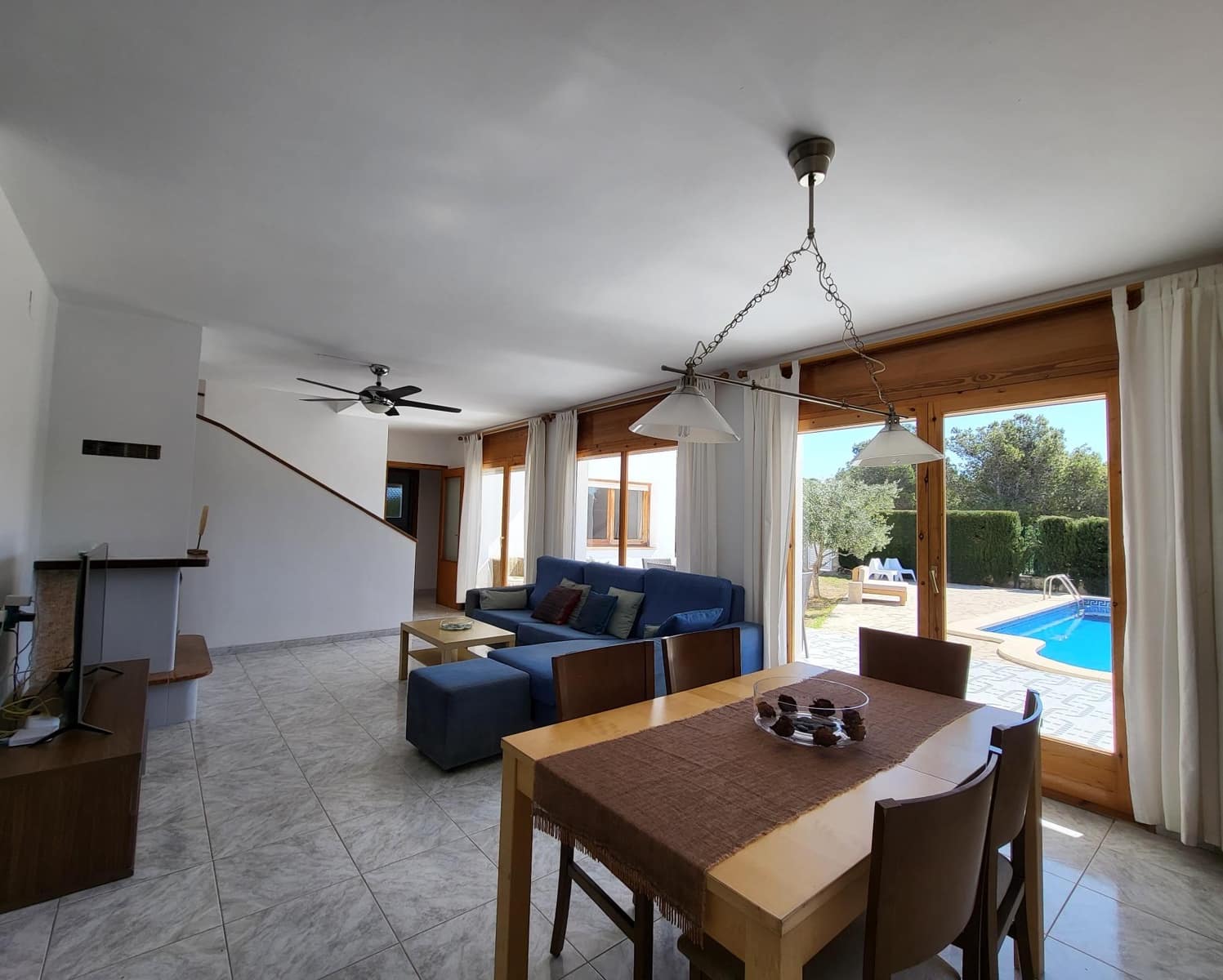 5 soverom Villa til salgs i Calafat med svømmebasseng garasje - € 350 000 (Ref: 7497195)