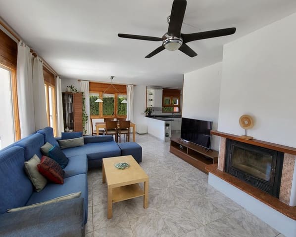 5 soverom Villa til salgs i Calafat, L'Ametlla de Mar med svømmebasseng garasje - € 350 000 (Ref: 7497195)