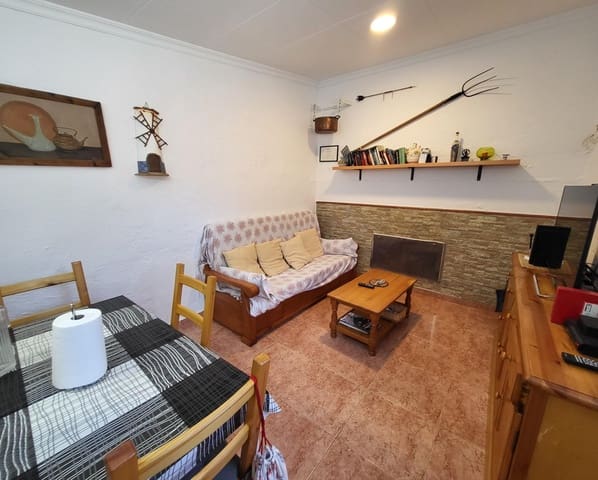 2 slaapkamer Finca/Landhuis te koop in L'Ampolla met zwembad - € 240.000 (Ref: 7629248)