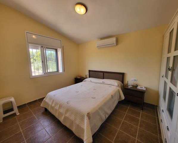 4 bedroom Finca/Country House for sale in L'Ametlla de Mar - € 339,000 (Ref: 7749188)