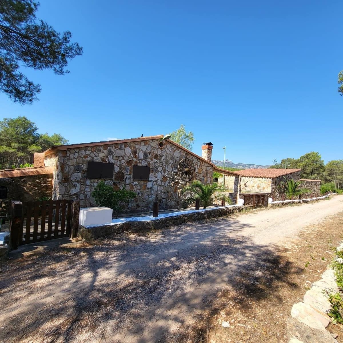 2 bedroom Finca/Country House for sale in El Perello with pool - € 245,000 (Ref: 7758983)