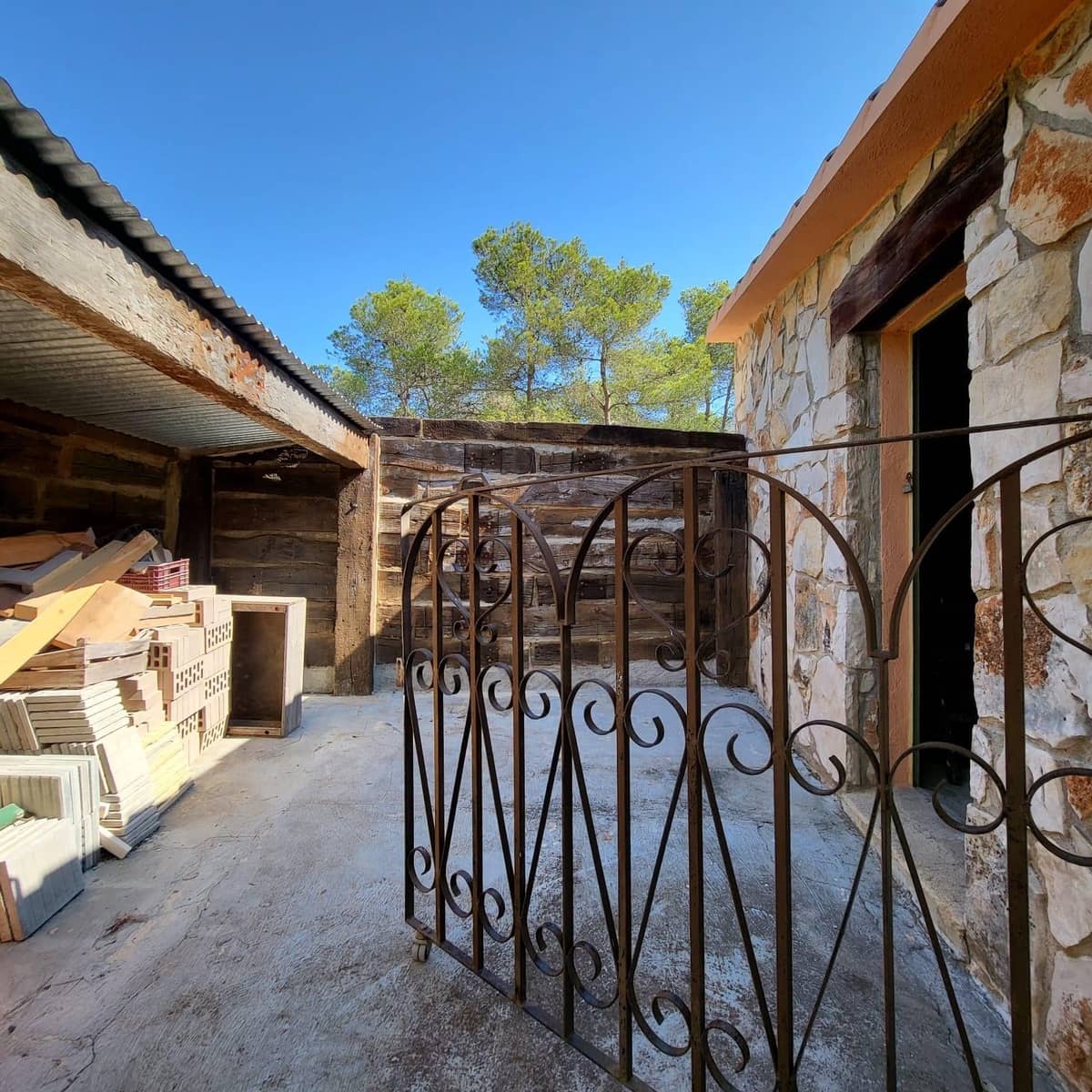 2 bedroom Finca/Country House for sale in El Perello with pool - € 245,000 (Ref: 7758983)