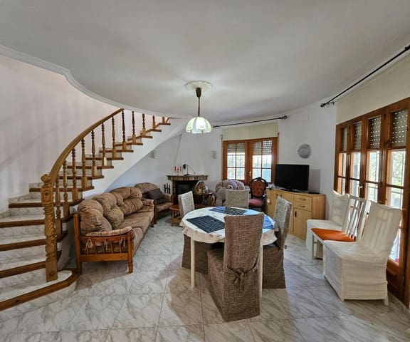 5 soverom Villa til salgs i L'Ametlla de Mar med svømmebasseng garasje - € 395 000 (Ref: 8181718)