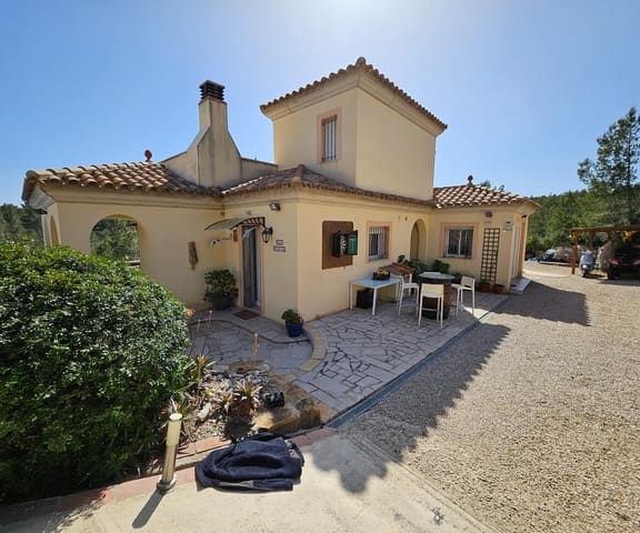 4 soverom Villa til salgs i Sant Jordi d'Alfama, L'Ametlla de Mar med svømmebasseng - € 500 000 (Ref: 8245662)