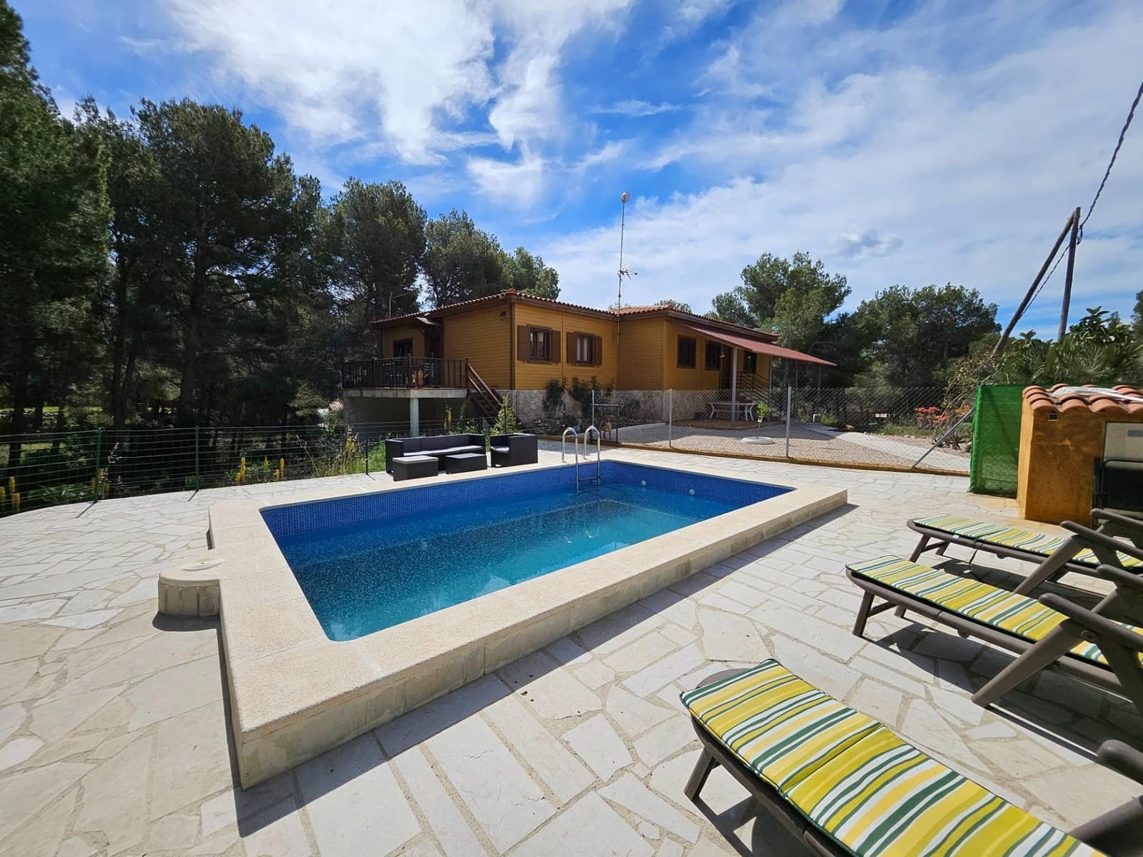 5 soveværelse Finca/Landehus til salg i L'Ametlla de Mar med swimmingpool garage - € 332.000 (Ref: 8284776)