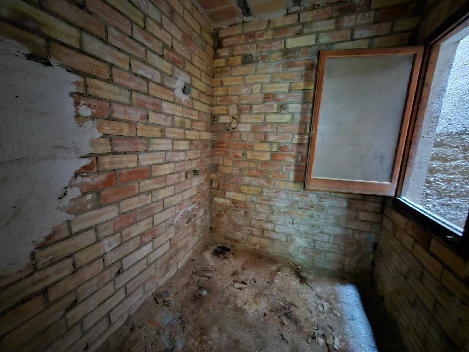 3 slaapkamer Bedrijf te koop in L'Ametlla de Mar - € 89.000 (Ref: 8398575)