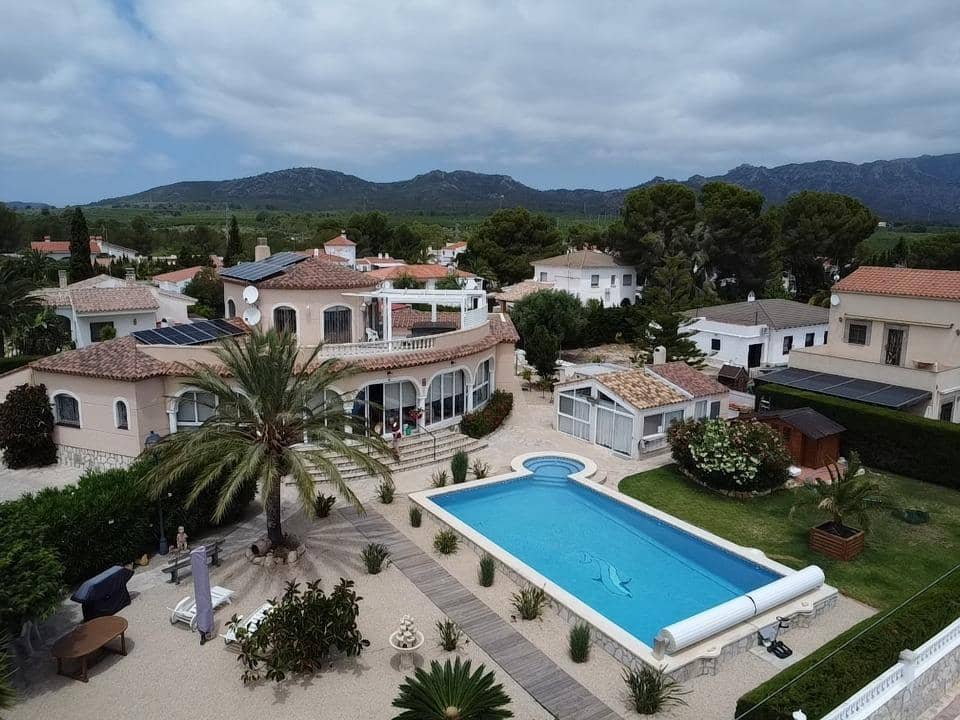 5 sypialnia Willa na sprzedaż w L'Ametlla de Mar z basenem garażem - 690 000 € (Ref: 8421409)