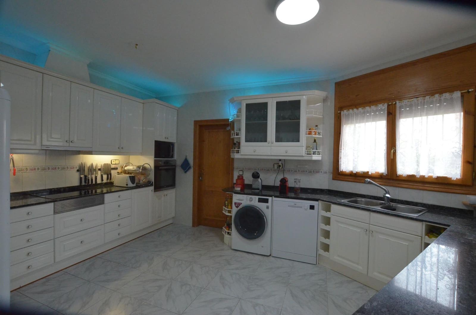 5 sypialnia Willa na sprzedaż w L'Ametlla de Mar z basenem garażem - 690 000 € (Ref: 8421409)