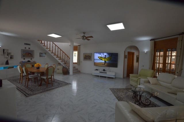 5 soverom Villa til salgs i L'Ametlla de Mar med svømmebasseng garasje - € 690 000 (Ref: 8421409)