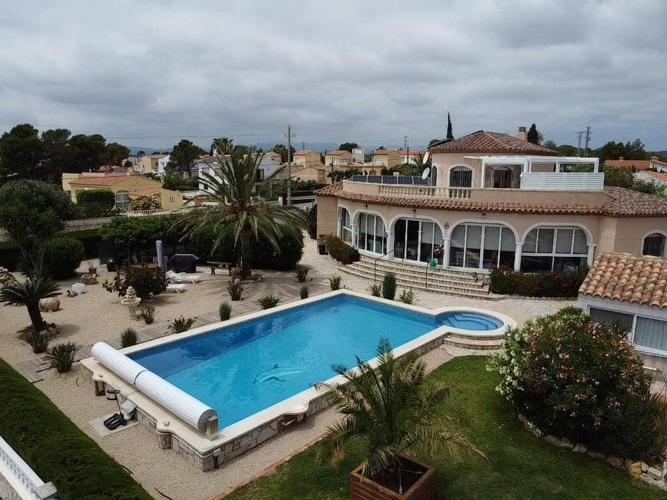 5 sypialnia Willa na sprzedaż w L'Ametlla de Mar z basenem garażem - 690 000 € (Ref: 8421409)