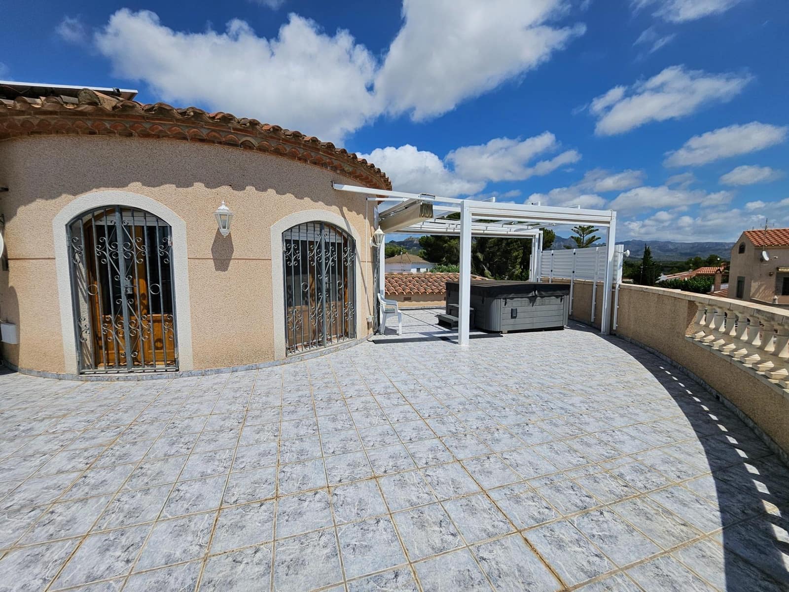 5 sypialnia Willa na sprzedaż w L'Ametlla de Mar z basenem garażem - 690 000 € (Ref: 8421409)