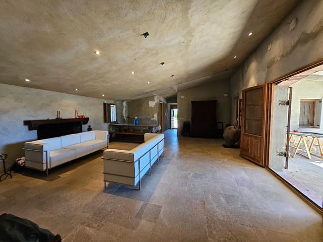 3 bedroom Finca/Country House for sale in L'Ametlla de Mar - € 200,000 (Ref: 8455760)