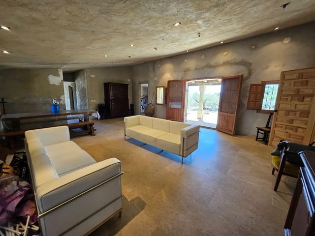 3 bedroom Finca/Country House for sale in L'Ametlla de Mar - € 200,000 (Ref: 8455760)