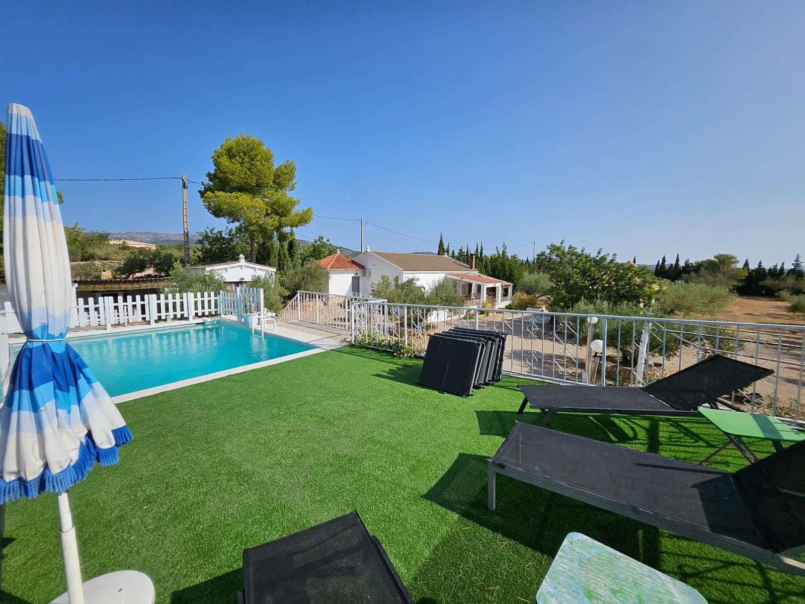 4 soveværelse Finca/Landehus til salg i L'Ampolla med swimmingpool garage - € 295.000 (Ref: 8494964)