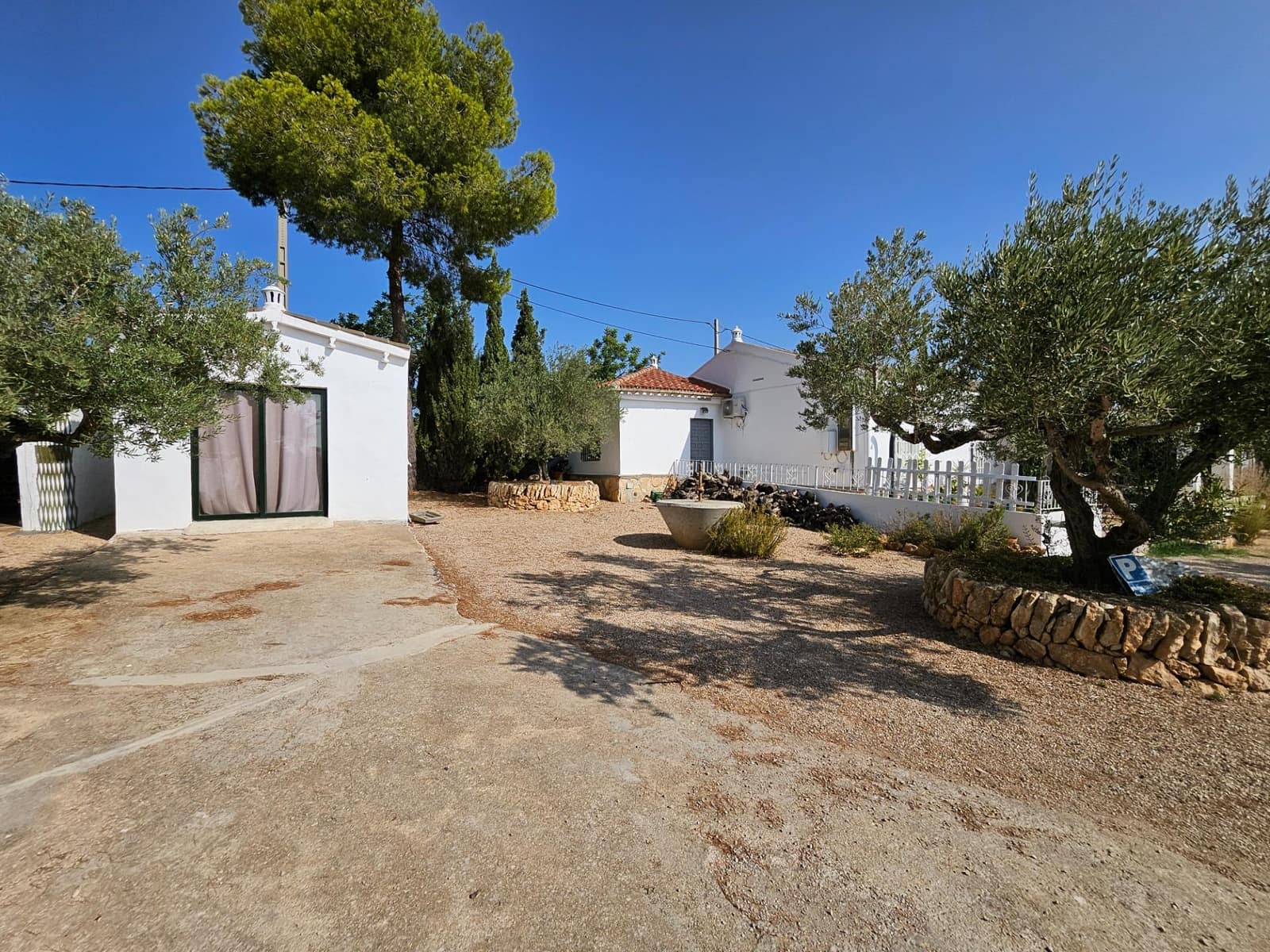 4 soveværelse Finca/Landehus til salg i L'Ampolla med swimmingpool garage - € 295.000 (Ref: 8494964)
