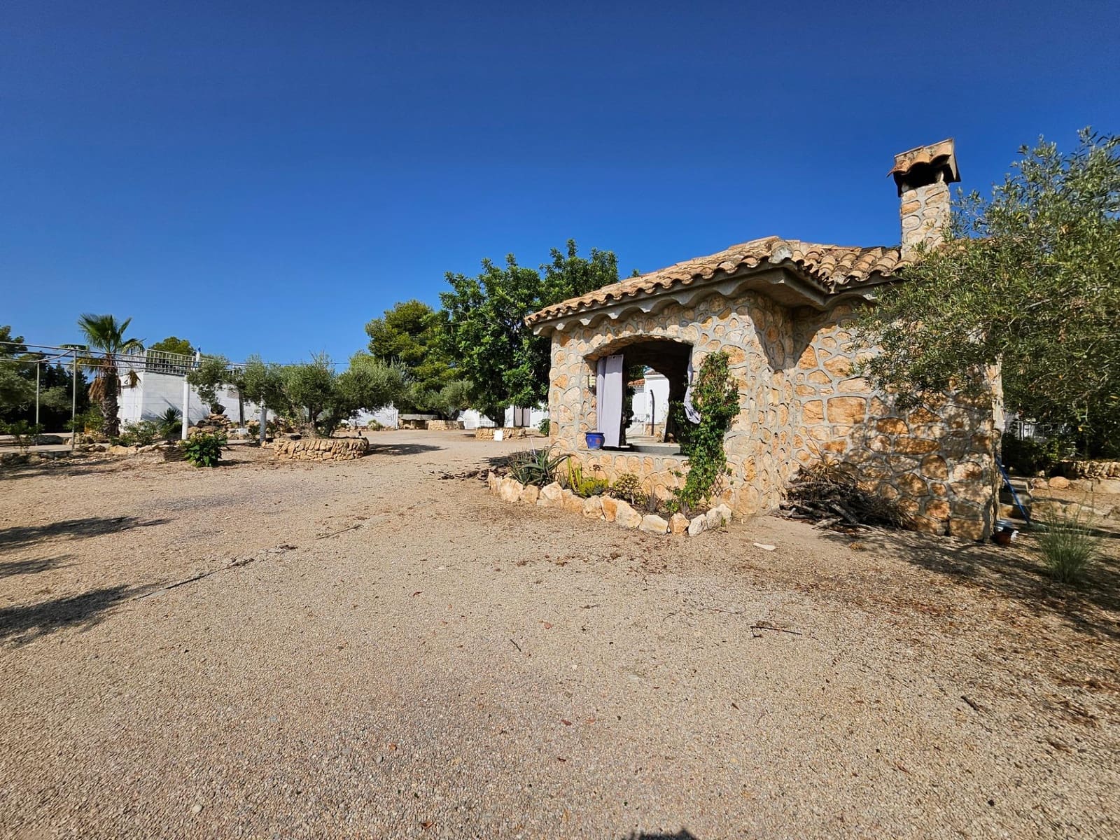 4 soveværelse Finca/Landehus til salg i L'Ampolla med swimmingpool garage - € 295.000 (Ref: 8494964)